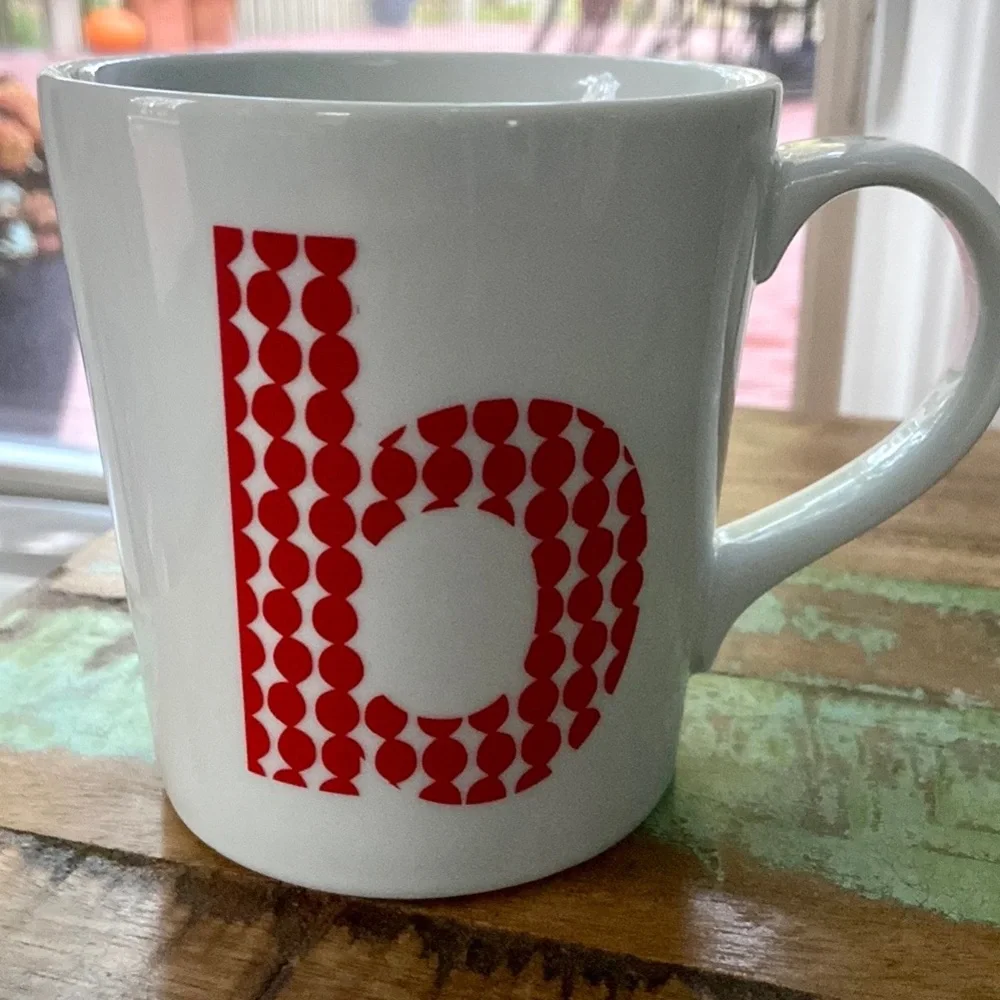 Crate & Barrel ‘B’ Alphabet Ceramic Tapered Mug